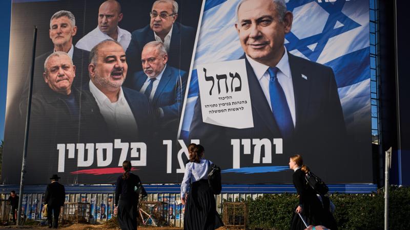 Urne aperte in Israele, voto cruciale per il destino del Paese: oltre 7 milioni gli elettori