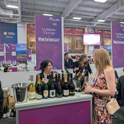 L’Italia del vino resiste alla crisi e rilancia sugli Stati Uniti