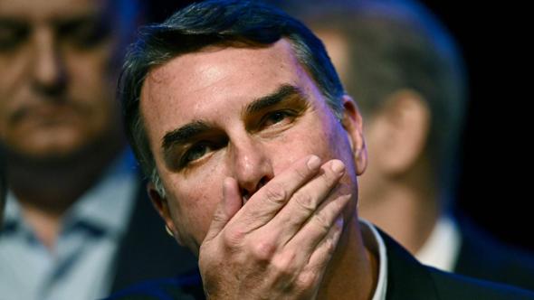 Brasile: "Bolsonaro è sparito", annullati tutti i passaporti. Per i media si è dato alla fuga