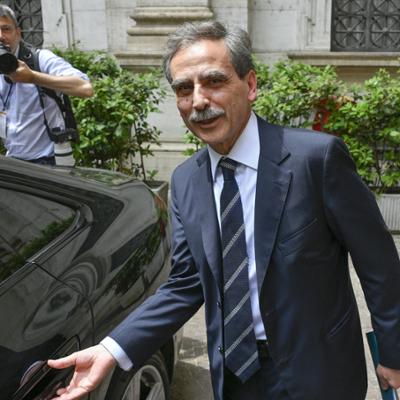 Mps, resa dei conti in assemblea: Siena con Lovaglio, ma senza speranze