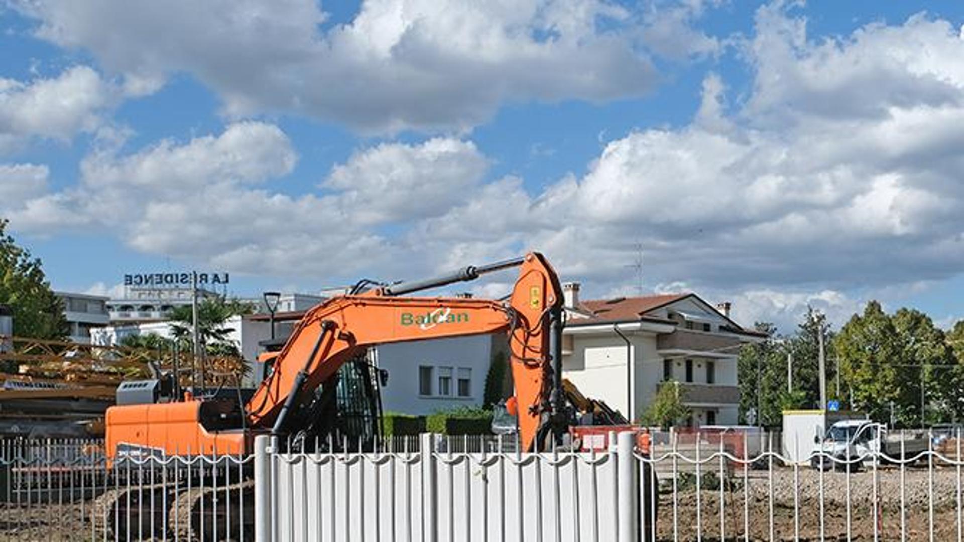 Demolita Un altra Villa Storica Al Suo Posto Un Condominio Di Lusso 