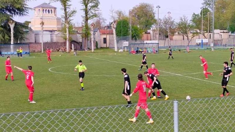 Arcella combattivo ma poco concreto il Montecchio in 10 per 25’ si