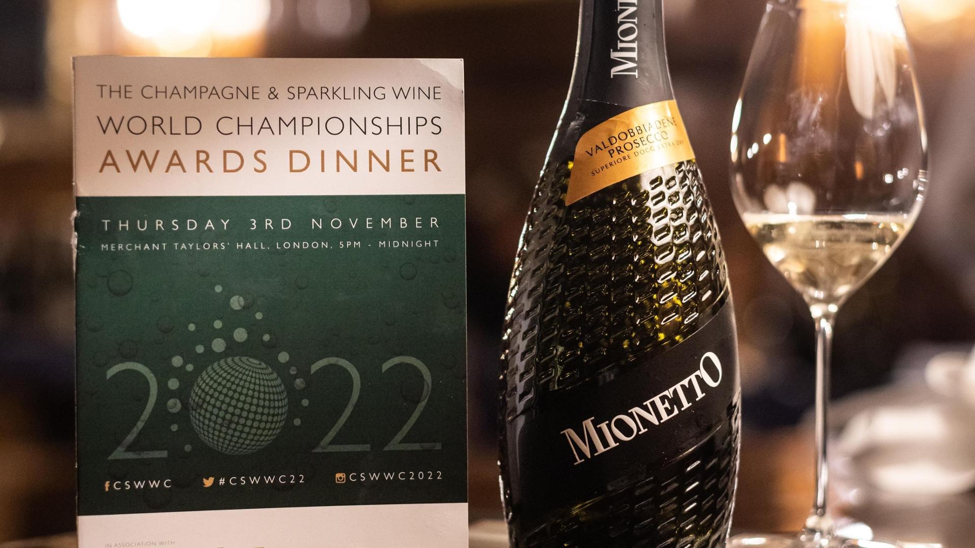 fa incetta di premi al Champagne & Sparkling Wine World